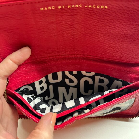 Marc By Marc Jacobs Zip Wallet Red - Picture 4 of 5